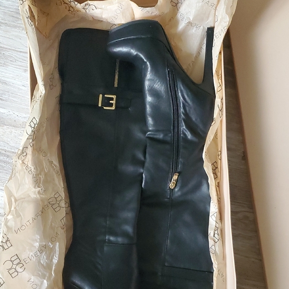 BCBGeneration Women's Black Heeled Boots - Picture 4 of 6